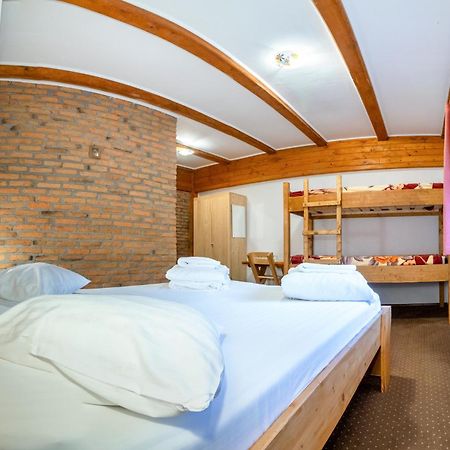Resort 7 Crai - Cabana Craiul Crailor Zărneşti Exterior foto